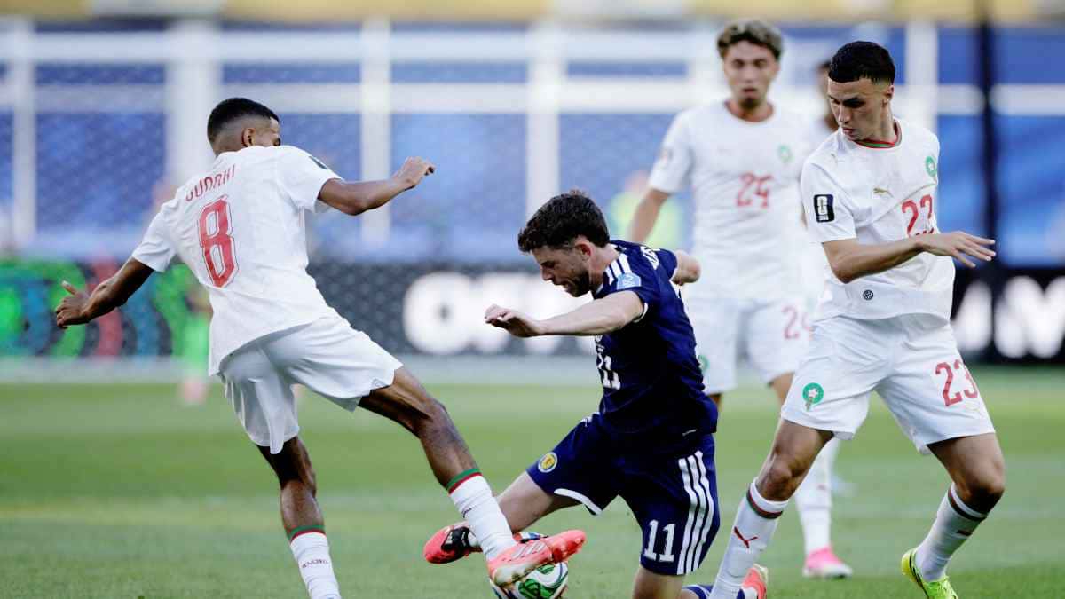 منتخب اسكتلندا في ورطة بعد مواجهة الأسود