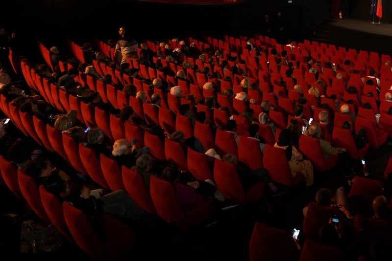 "المونديال" يدخل القاعات السينمائية .. أزمة ثقافية أم ضرورة اقتصادية؟