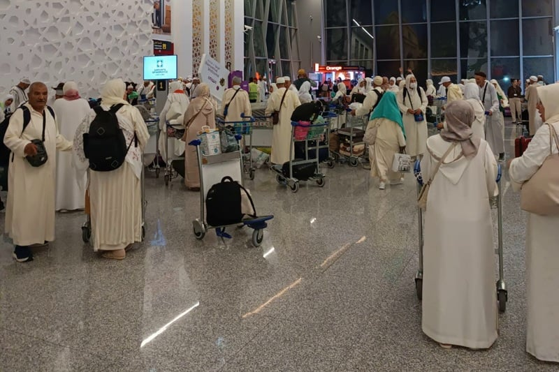 حجاج مغاربة يترقبون "مصير أمتعة"