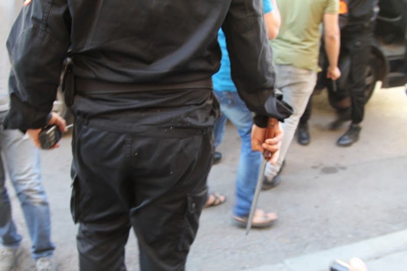 سلاح شرطي يوقف محرّض كلب