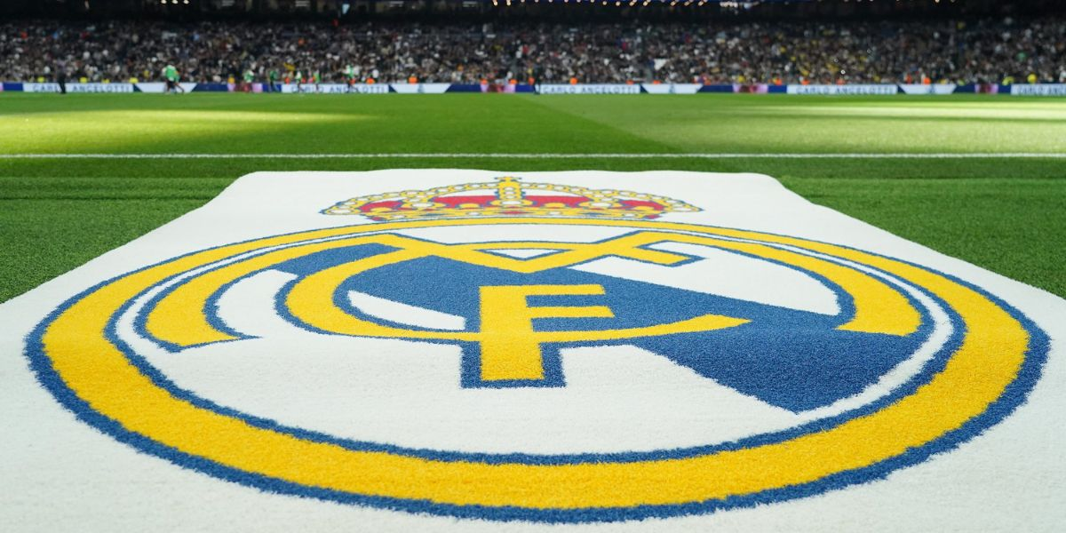 ريال مدريد ينفي محاولة ضمه لأحد النجوم