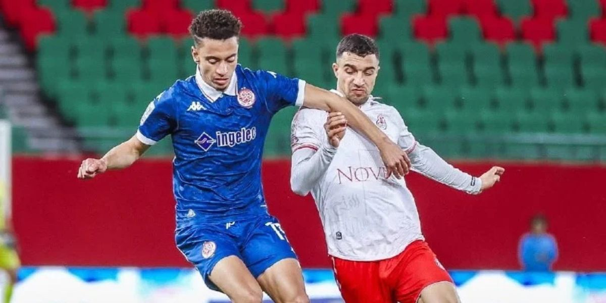 الكشف عن طاقم تحكيم مباراة الوداد والفتح الرباطي