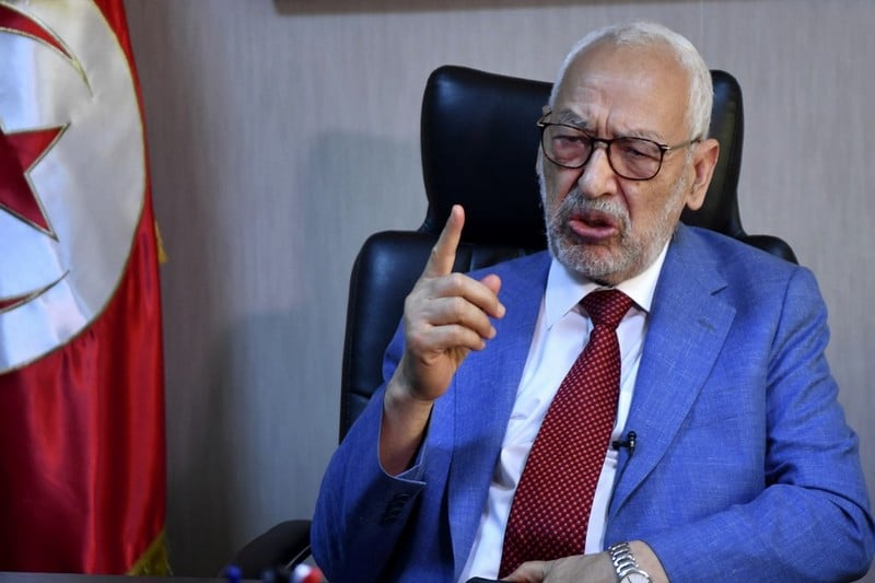 محكمة تونسية تدين الغنوشي بالمؤبد